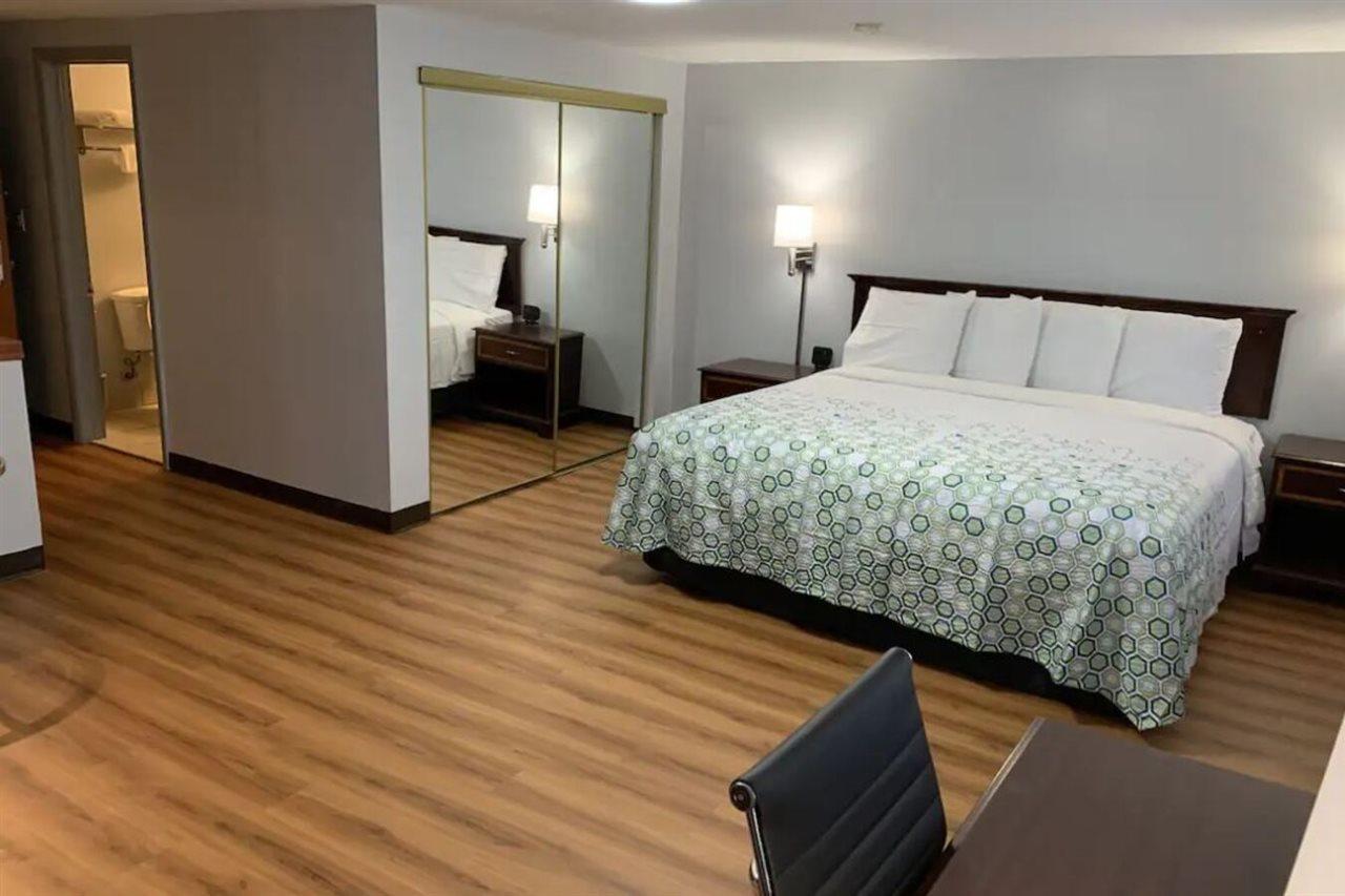 โฮมทาวน์ สตูดิโอส์ เดนเวอร์, เพนซิลวาเนีย Hotel ภายนอก รูปภาพ