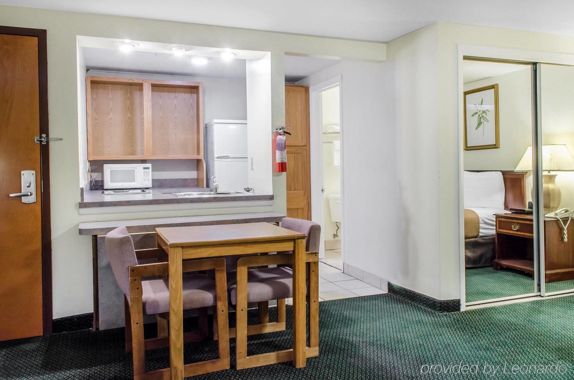 โฮมทาวน์ สตูดิโอส์ เดนเวอร์, เพนซิลวาเนีย Hotel ภายนอก รูปภาพ