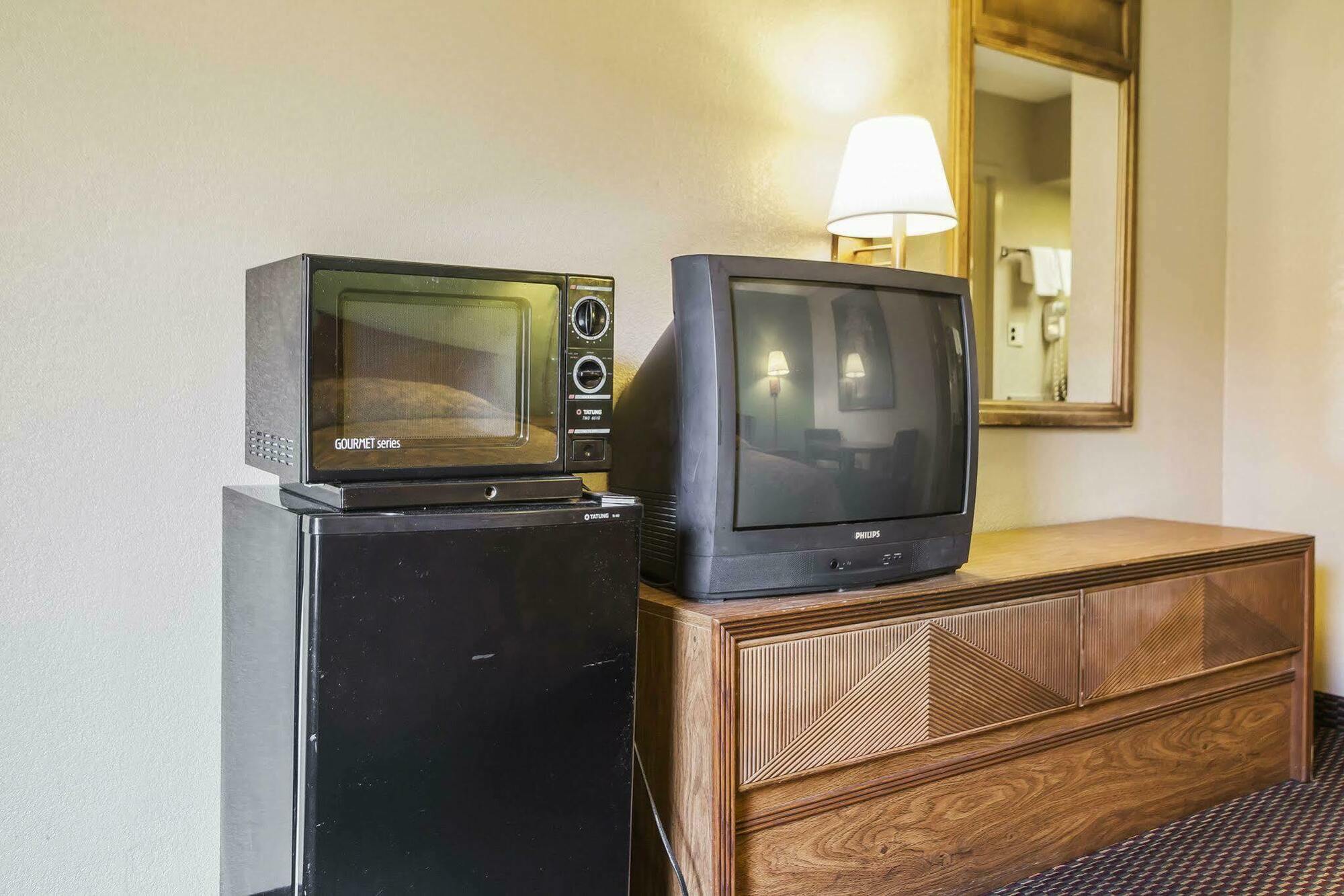 โฮมทาวน์ สตูดิโอส์ เดนเวอร์, เพนซิลวาเนีย Hotel ภายนอก รูปภาพ