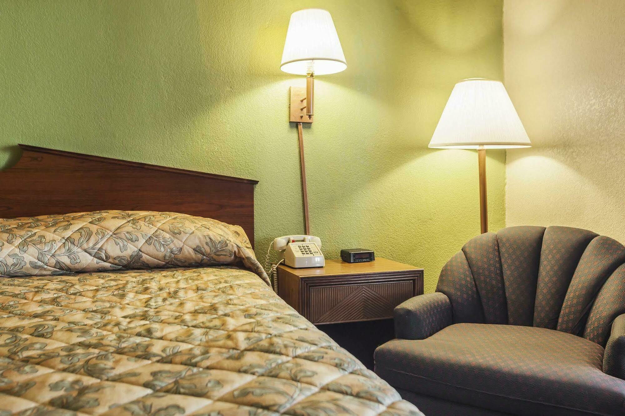 โฮมทาวน์ สตูดิโอส์ เดนเวอร์, เพนซิลวาเนีย Hotel ภายนอก รูปภาพ